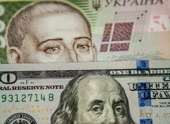 ofitsiyniy-kurs-grivni-z-pochatku-roku-zmitsnivsya-na-4