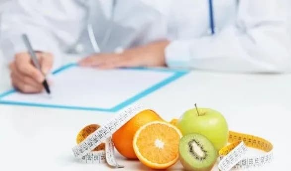 diyetolog-dala-poradi-yak-ne-nabrati-zayvoyi-vagi-pid-chas-travnevikh-svyat