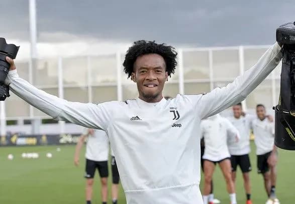 vest-khem-zatsikavivsya-konkurentom-na-pozitsiyu-yarmolenka