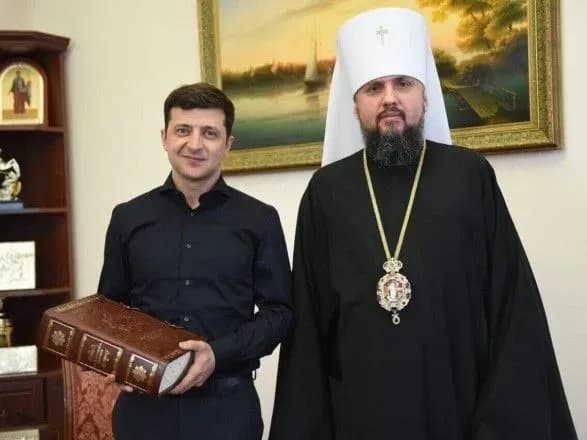 konflikt-na-donbasi-koruptsiya-ta-bidnist-pro-scho-zelenskiy-govoriv-iz-epifaniyem