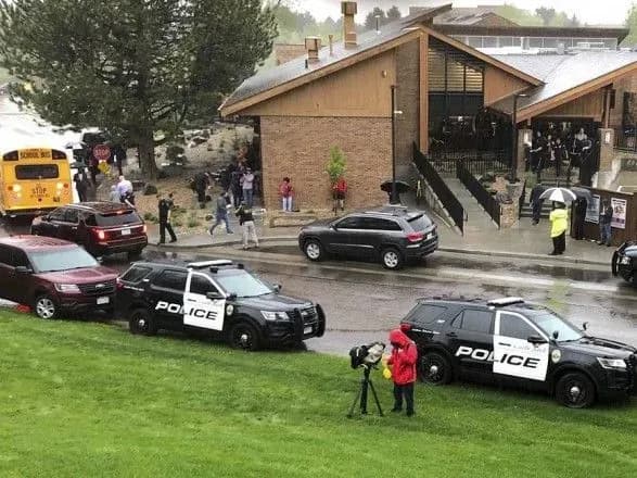 ctrilyanina-v-shkoli-v-denveri-zaginuv-odin-z-uchniv