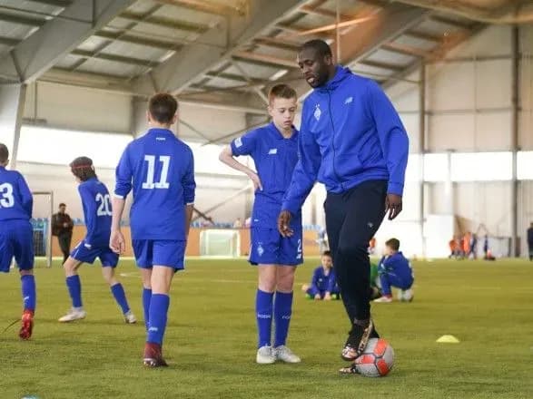 chempion-ispaniyi-ta-angliyi-zakinchiv-karyeru-ta-mozhe-stati-futbolnim-trenerom-v-ukrayini