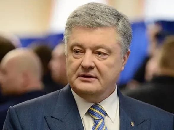 poroshenko-dav-svidchennya-v-spravakh-maydanu