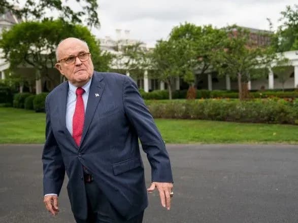 nyt-osobistiy-advokat-trampa-shukaye-zustrichi-iz-zelenskim