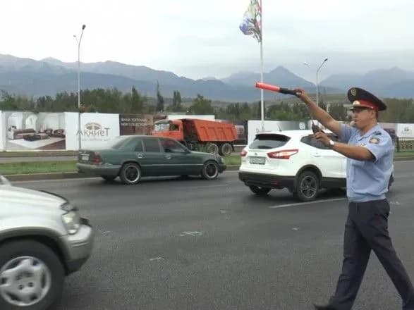 u-kazakhstani-devyat-lyudey-zaginuli-pri-zitknenni-dvokh-avtomobiliv