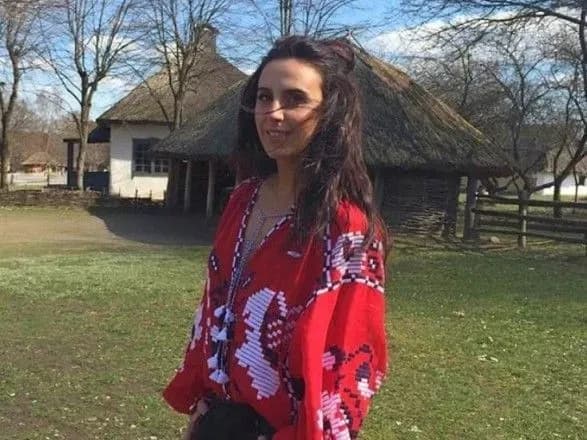 vishivanki-vidomikh-yak-vbralisya-ukrayinski-znamenitosti