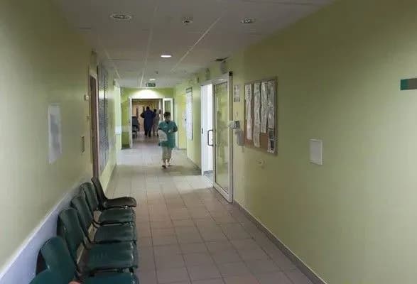 poranenogo-moryaka-soroku-u-rf-vozili-na-obstezhennya-pislya-operatsiyi