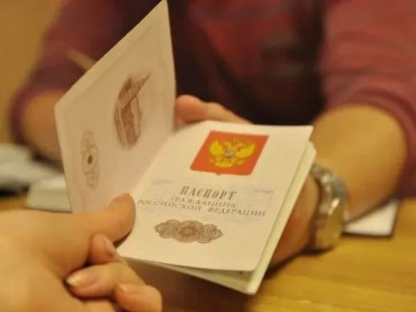 sap-dochka-eks-komanduvacha-natsgvardiyi-maye-rosiyske-gromadyanstvo