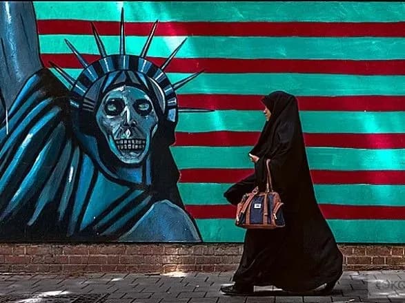 predstavniki-administratsiyi-trampa-poboyuyutsya-scho-iran-pershim-zavdast-udar-po-ssha-wsj