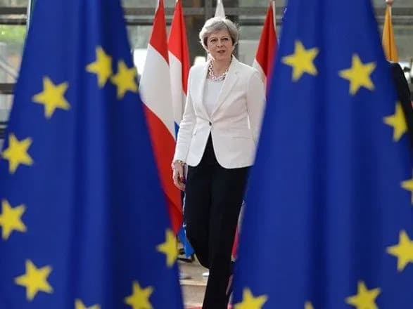 mey-zaproponuye-britanskim-deputatam-varianti-polipshennya-ugodi-po-brexit