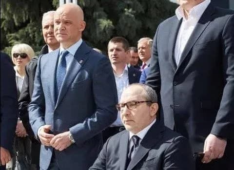 kernes-i-trukhanov-stvoryuyut-novu-partiyu