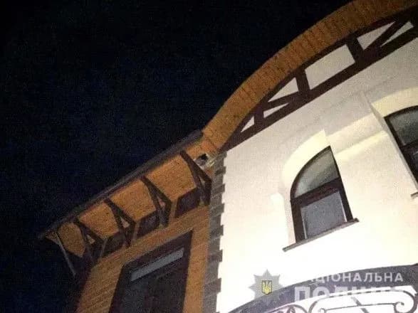 u-rivnomu-namagalis-pidirvati-budinok-z-lyudmi