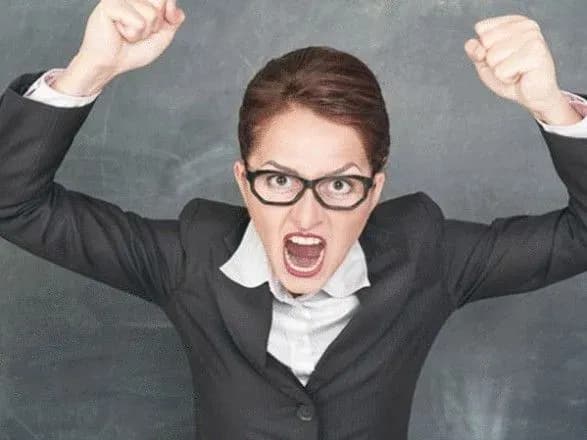 u-chernivetskiy-oblasti-vchitelka-potrapila-na-video-koli-bila-11-richnogo-shkolyara