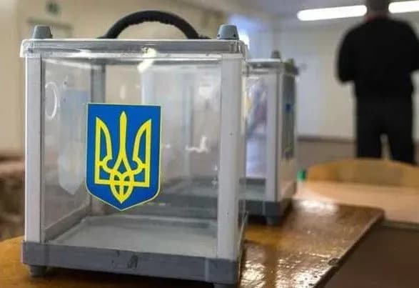 pyane-vodinnya-ta-kriminal-na-20-mln-dolariv-khto-zibravsya-do-radi-po-100-okrugu-kirovogradschini