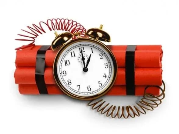 u-kharkovi-shukayut-vibukhivku-na-vosmi-obyektakh