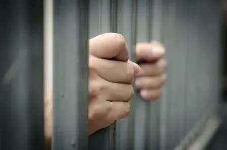 pidlitku-dali-10-rokiv-uvyaznennya-za-vbivstvo-malolitnoyi