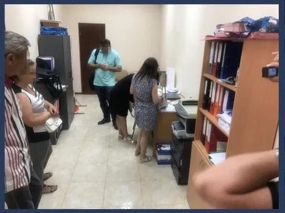 strakhovu-kompaniyu-vikrili-na-rozkradanni-koshtiv-ponad-10-tisyach-kliyentiv