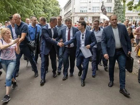 rechnitsya-prezidenta-sklala-top-tsitat-z-poyizdok-zelenskogo-do-lvova-ta-uzhgoroda