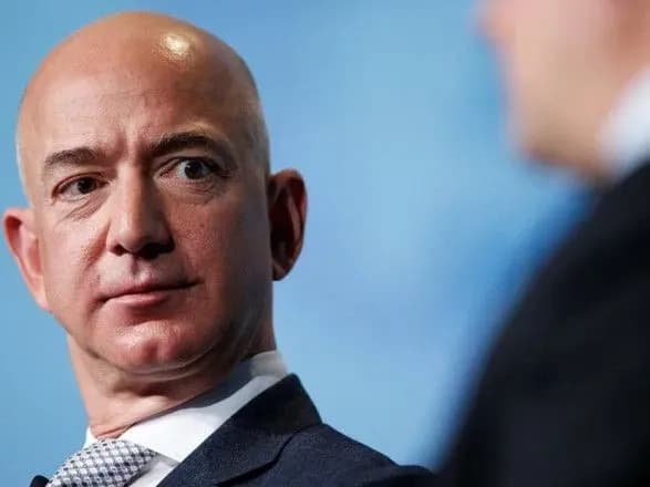 sud-v-ssha-ofitsiyno-oformiv-rozluchennya-naybagatshoyi-lyudini-u-sviti-z-druzhinoyu