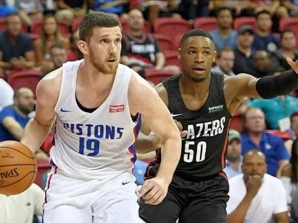 mikhaylyuk-dopomig-detroytu-zalishitis-neperemozhnimi-v-litniy-lizi-nba