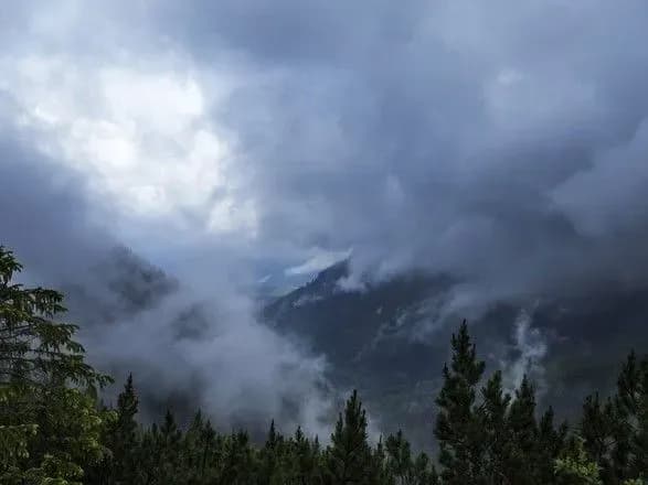 na-tizhni-nichna-temperatura-v-ukrayini-znizitsya-do-2-okh-gradusiv-tepla-sinoptiki