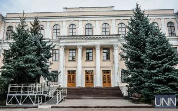 v-mon-porekomenduvali-vstupnikam-ne-zalishati-podannya-zayav-do-vishiv-na-ostanniy-den