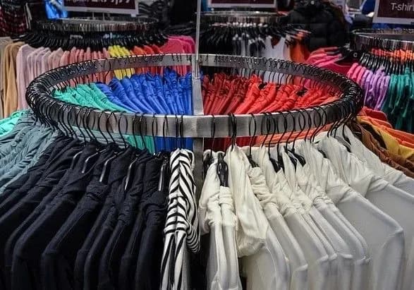 padinnya-vartosti-odyagu-ta-vzuttya-v-ukrayini-ne-prodovzhitsya-ekspert