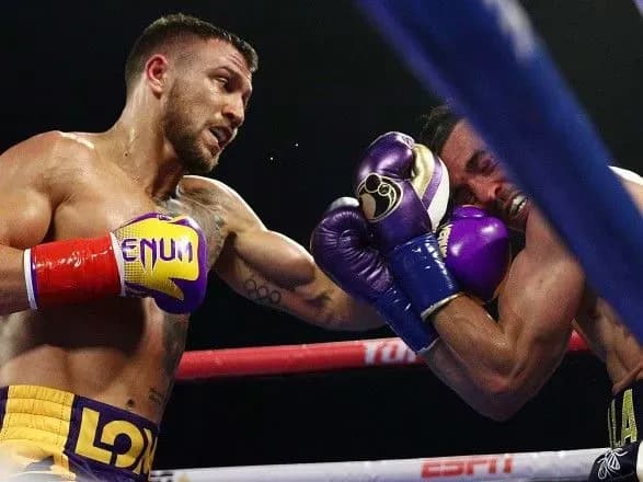 bokser-gvozdik-otsiniv-shansi-kempbella-u-dvoboyi-iz-lomachenko