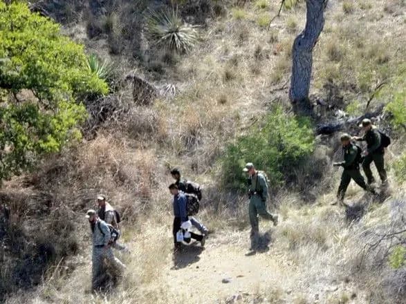 v-ssha-zaareshtovano-16-morskikh-pikhotintsiv