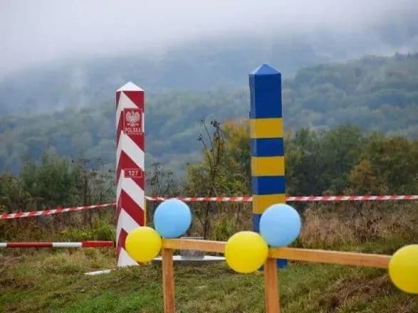 u-serpni-na-kordoni-z-polscheyu-tri-dni-pratsyuvatime-dodatkoviy-propuskniy-punkt