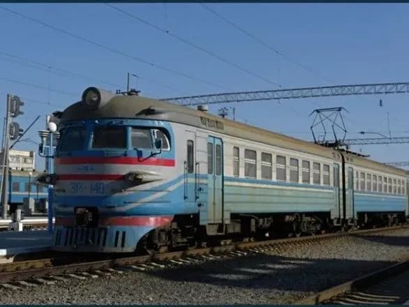 v-ukrzaliznitsi-nazvali-prichinu-zadimlennya-v-elektrichtsi-na-vinnichchini
