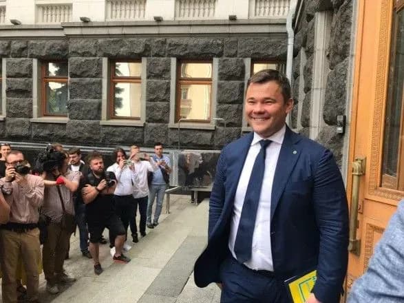 prezident-pidtverdiv-scho-kerivnik-ofisu-bogdan-napisav-zayavu-na-zvilnennya