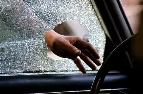 u-dnipri-pograbuvali-cholovika-yakiy-priyikhav-pridbati-kvartiru