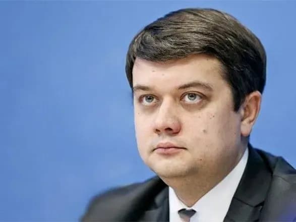 razumkov-ne-vvazhaye-zemelnu-reformu-pershochergovim-pitannyam-novoyi-vr