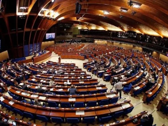 velika-britaniya-zaklikala-pereglyanuti-rishennya-pro-povernennya-rosiyi-u-parye