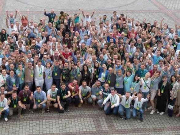 slug-narodu-u-parlamenti-zherebkuvannyam-podilyat-na-15-grup