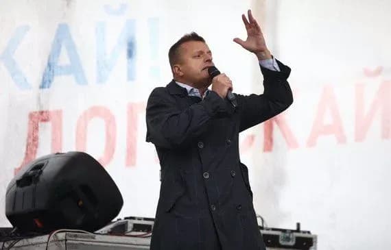 demonstratsiyi-u-moskvi-na-miting-priyshli-parfonov-oxxxymiron-face-i-dud