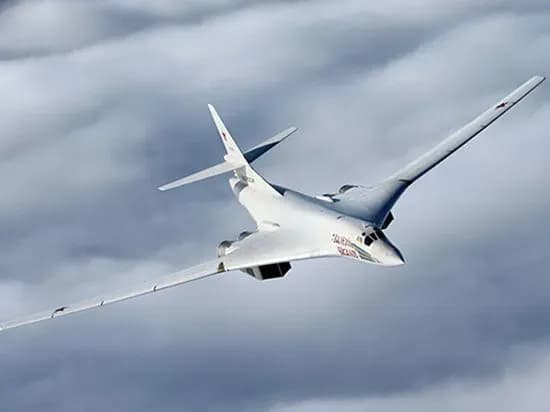 rosiya-perekinula-do-kordonu-ssha-bombarduvalniki