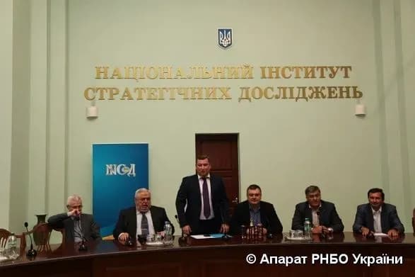 v-instituti-strategichnikh-doslidzhen-predstavili-novogo-direktora