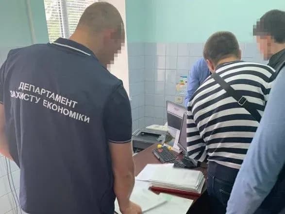 u-kiyevi-vikrili-skhemu-otrimannya-khabariv-na-vidachi-likiv-onkokhvorim