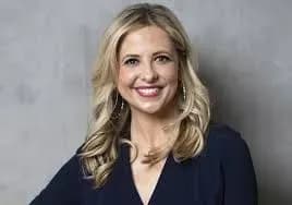 zirka-serialu-baffi-peremozhnitsya-vampiriv-stala-prodyuserom-novogo-shou