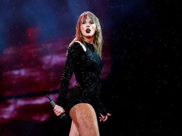 forbes-nazvav-naybilsh-visokooplachuvanu-spivachku-2019-roku