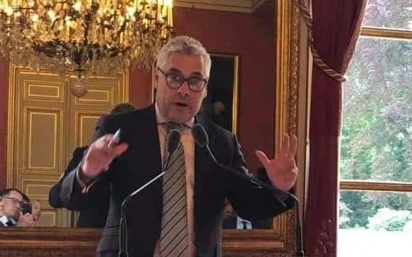 ekspert-z-frantsiyi-pro-te-yak-poznachitsya-na-ukrayini-zustrich-velikoyi-simki