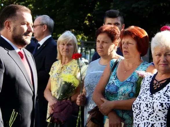 minoboroni-nagorodilo-250-materiv-zagiblikh-viyskovosluzhbovtsiv