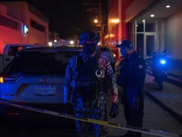 ponad-20-lyudey-zaginuli-pid-chas-napadu-na-bar-u-meksitsi