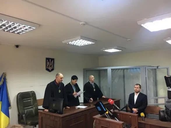 sud-priznachiv-pokarannya-zhintsi-z-vini-yakoyi-vid-golodu-pomer-yiyi-odnorichniy-sin