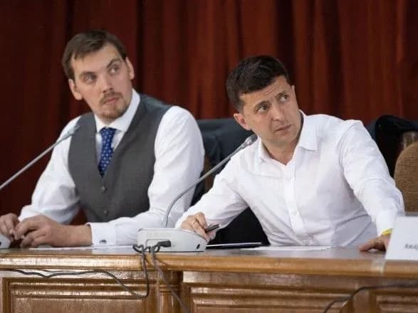 zelenskiy-khoche-pozbavlyati-nechesnikh-suddiv-mantiy