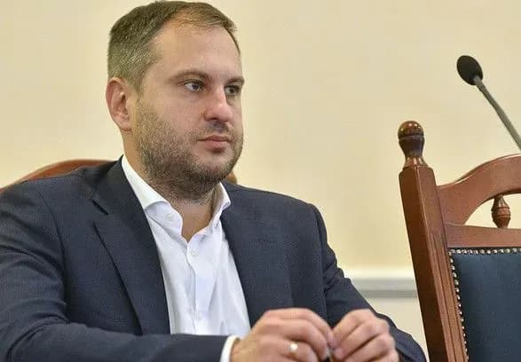 kabmin-zvilniv-upovnovazhenogo-u-spravakh-yespl