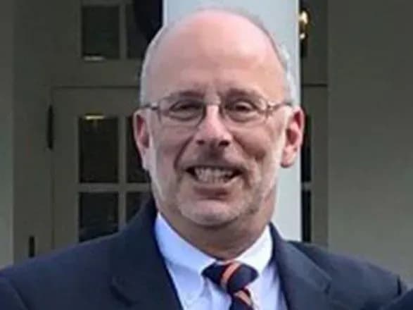 biliy-dim-uzhe-priznachiv-nastupnika-boltona