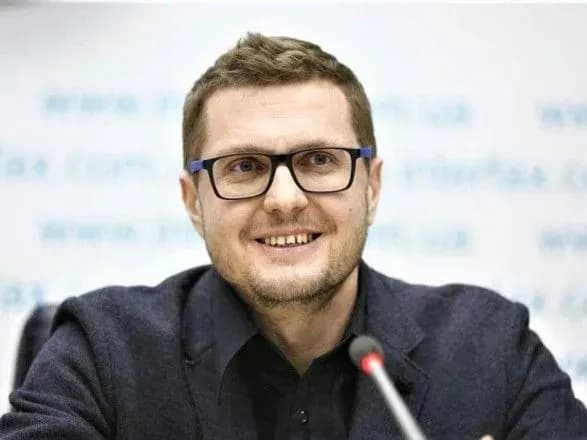 bakanov-mig-porushiti-antikoruptsiyniy-zakon-priynyavshi-podarunok-vid-surkisa-zmi